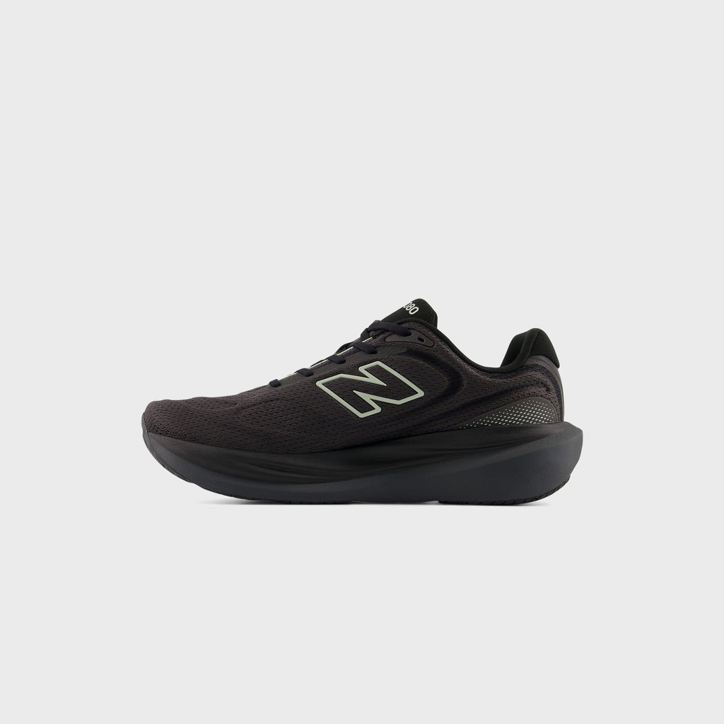 New Balance 1080v15 - Black / Faded Black / Olivine