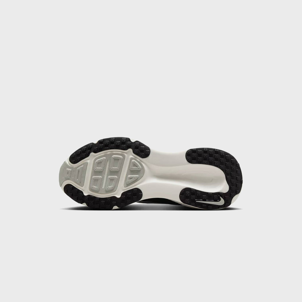 Nike Vomero 18 - Black / Coconut Milk / Light Iron Ore / Summit White