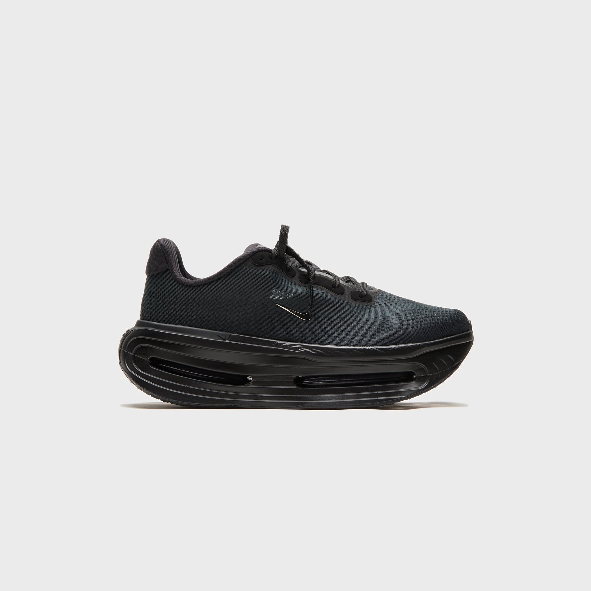 Nike Vomero Premium - Black / White