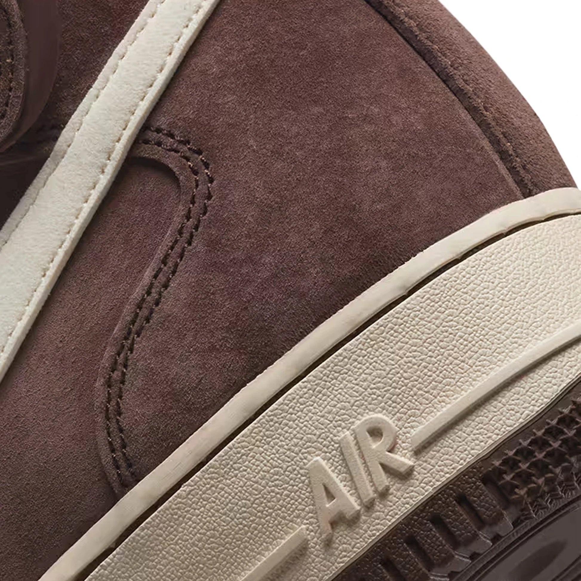 Nike Air Force 1 Mid 'Chocolate' (2022)