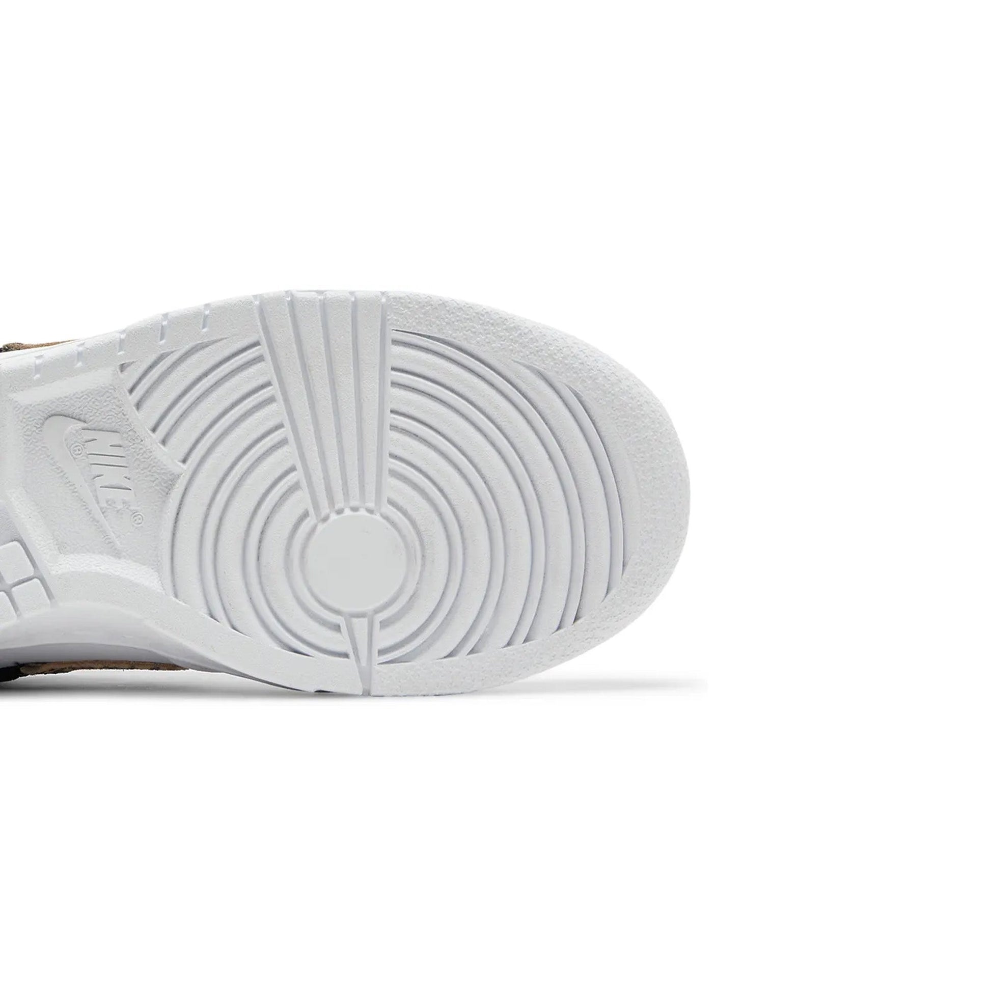 Nike Dunk Low SE 'Animal Instinct' W