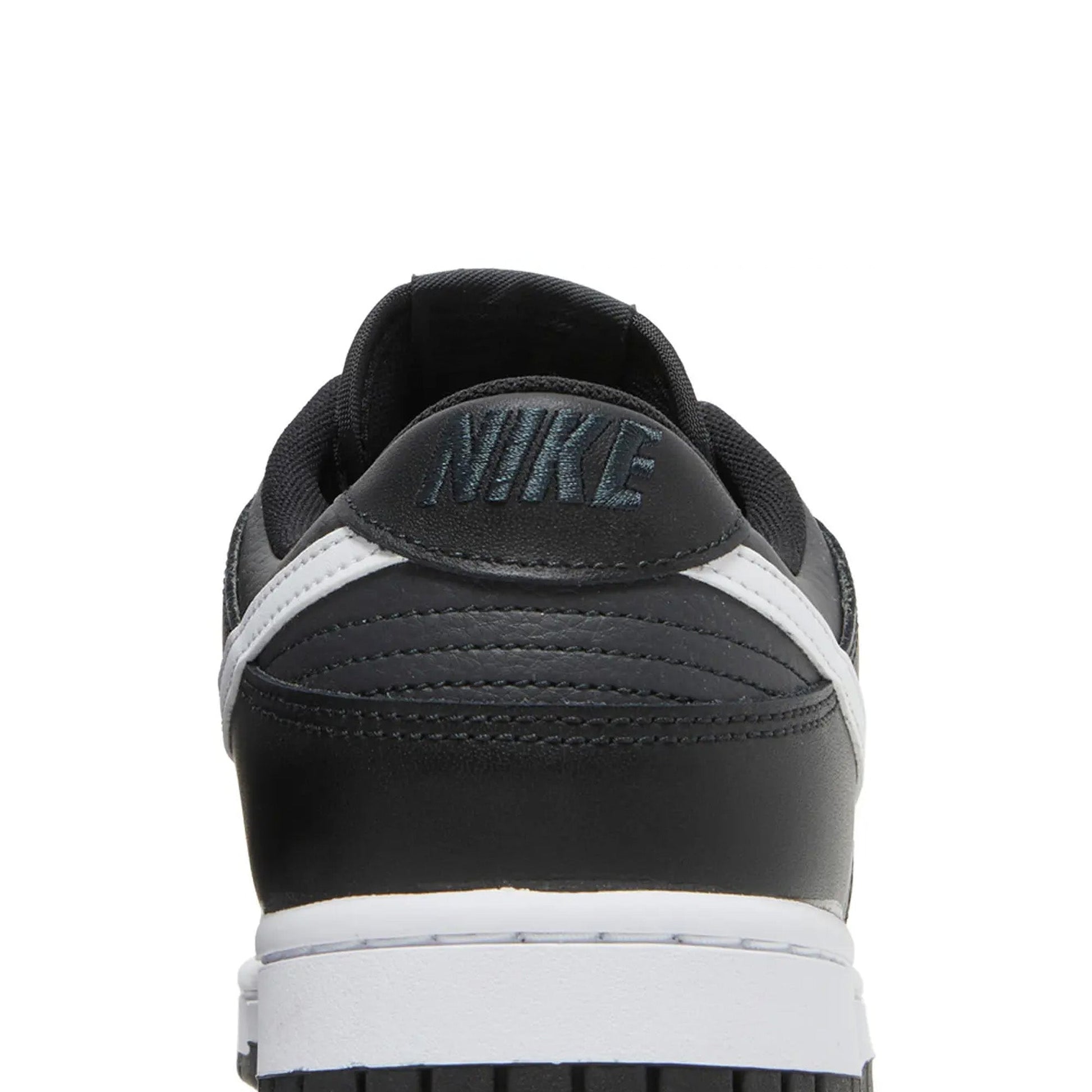 Nike Dunk Low 'Black Panda' (2022)