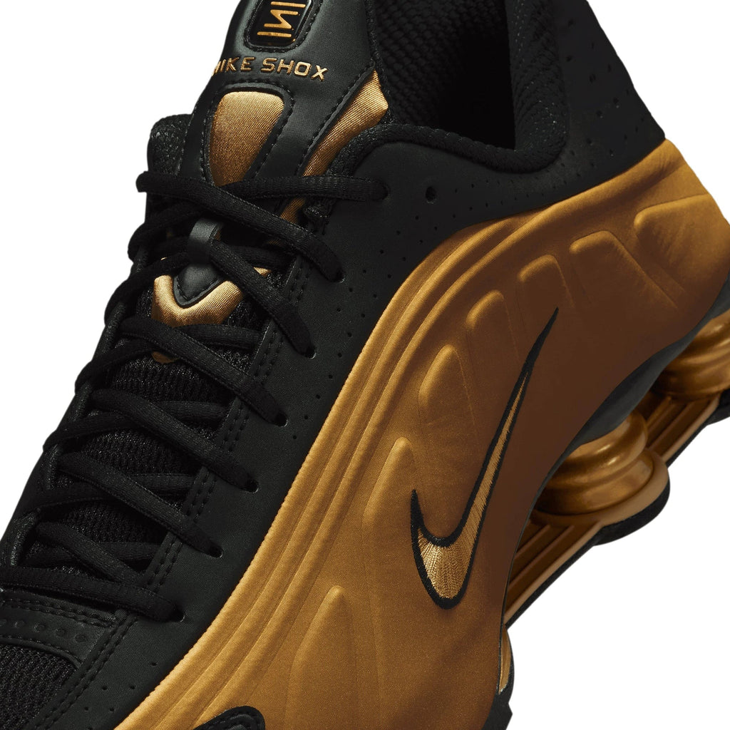 Nike Shox R4 'Metallic Gold Black' (2025)