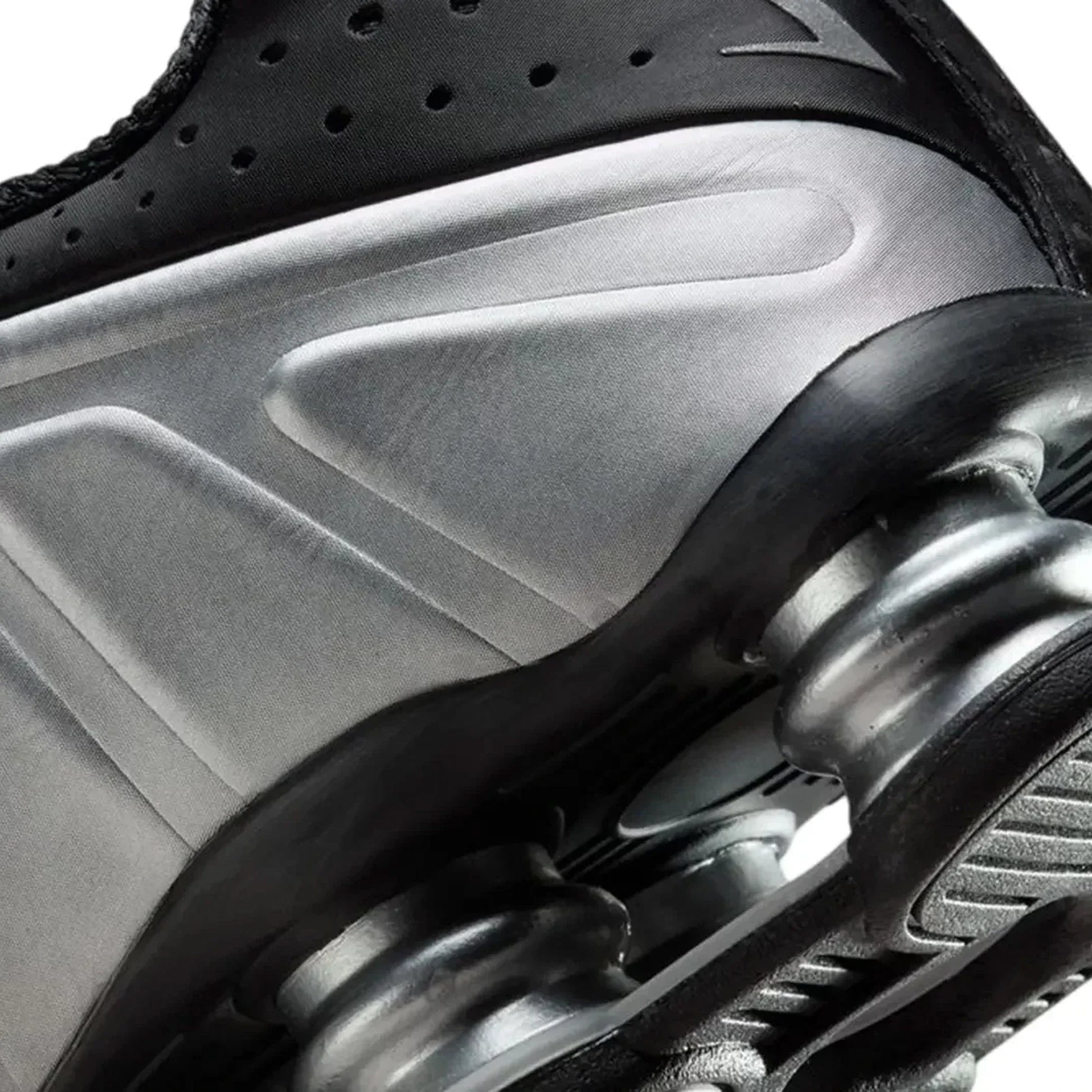 Nike Shox R4 'Metallic Silver Black' (2025)