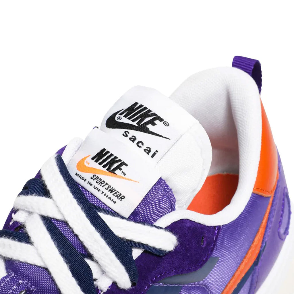 Nike Vaporwaffle x Sacai 'Dark Iris'