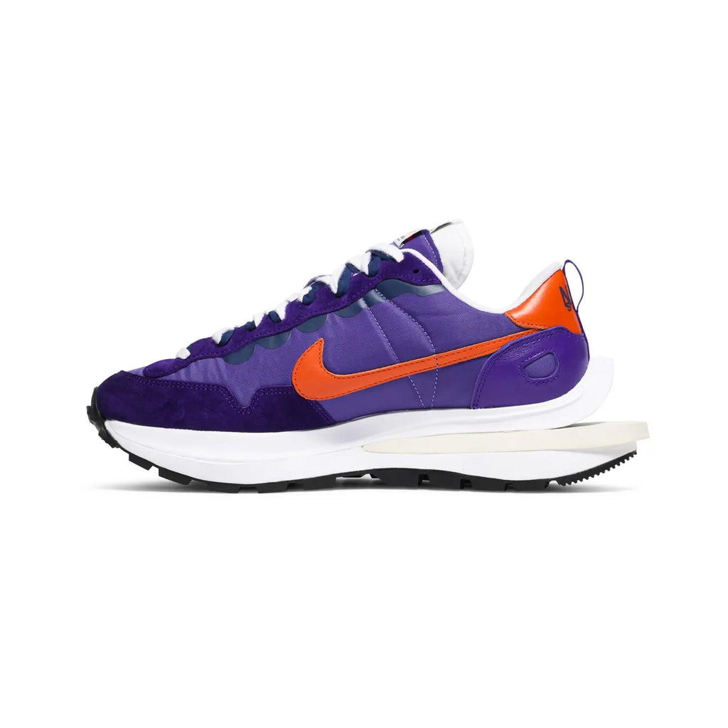 Nike Vaporwaffle x Sacai 'Dark Iris'