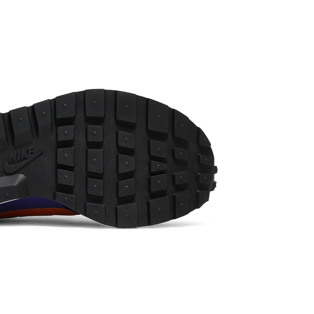 Nike Vaporwaffle x Sacai 'Dark Iris'