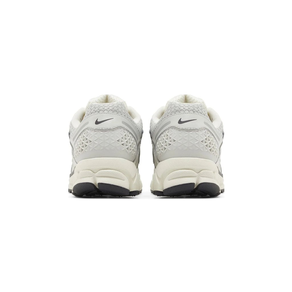 Nike Zoom Vomero 5 'Chrome' (2024)