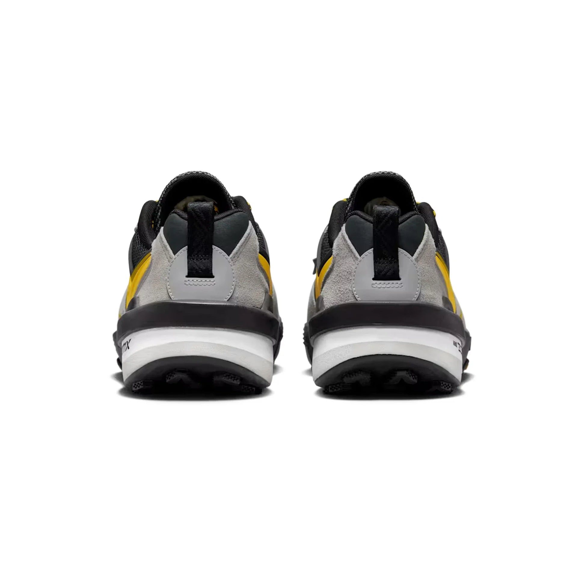 Nike x Sacai Zegamadome SP 'Cream Black Yellow' (2025)