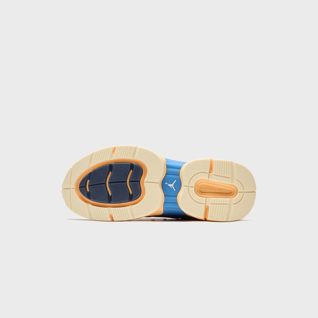 Jordan Trunner O/S - Blue Beyond / Atomic Orange / Cobblestone