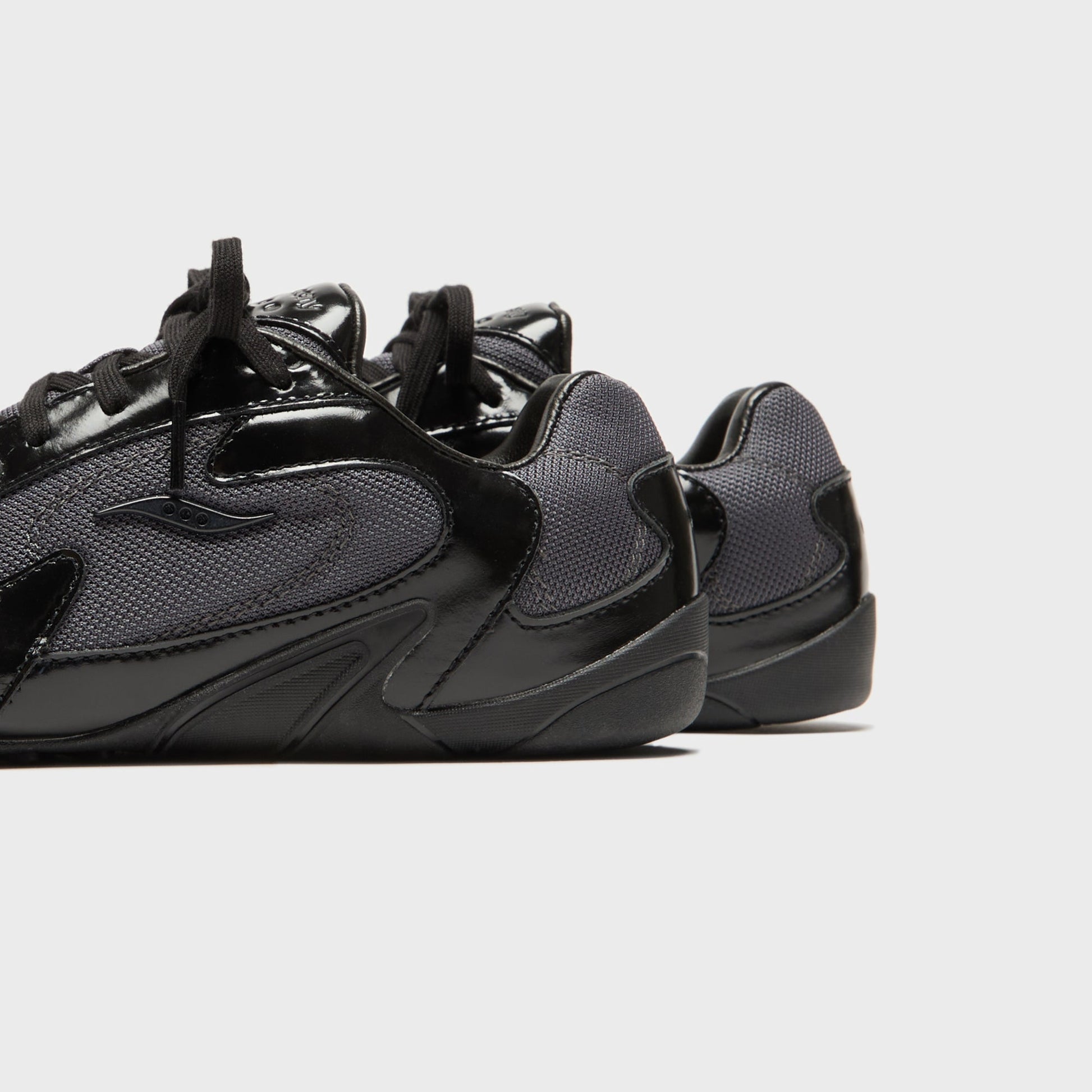 Saucony SILO Momentum S - Black / Iron