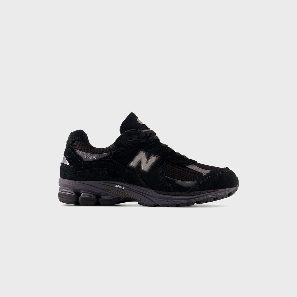 New Balance U2002DX - Black / Magnet