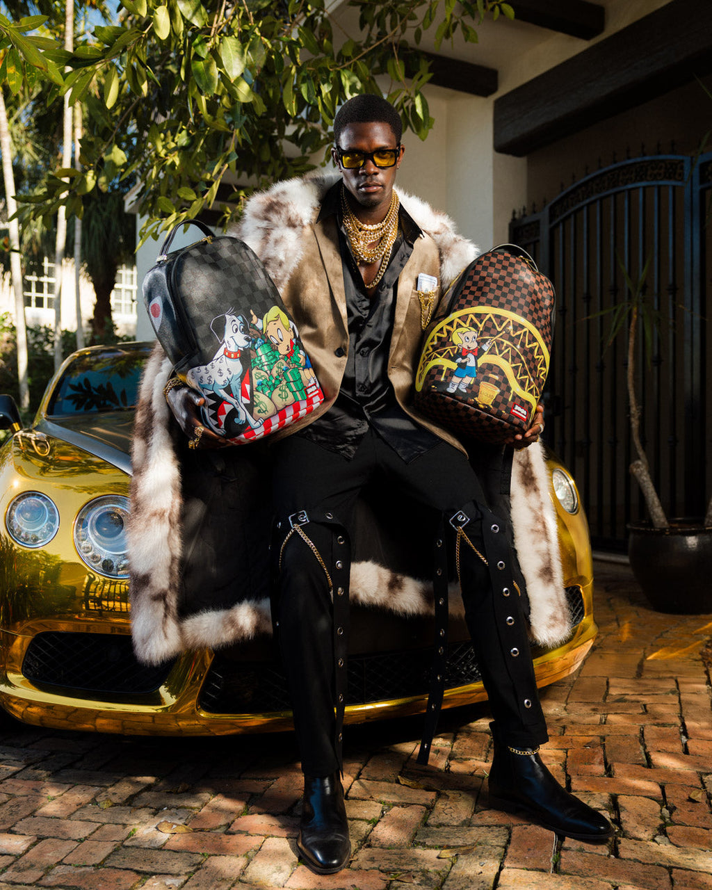 SPRAYGROUND RICHIE RICH PAINT THE SHARK GOLD BACKPACK