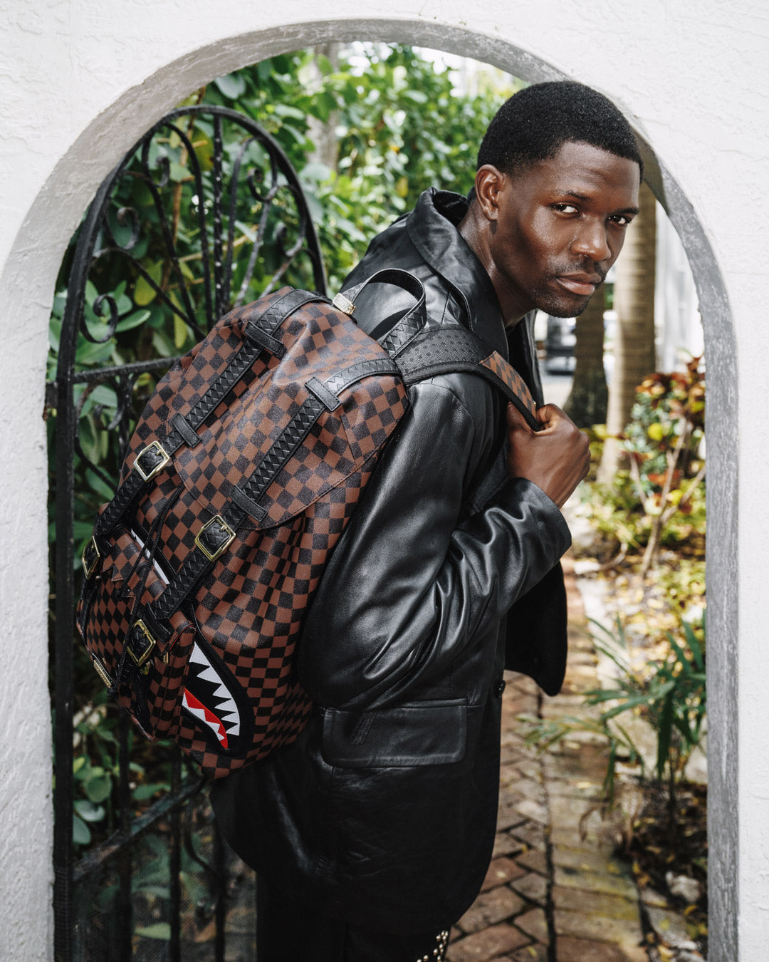 SPRAYGROUND SAWTOOTH SHARKS IN PARIS HILLS BACKPACK