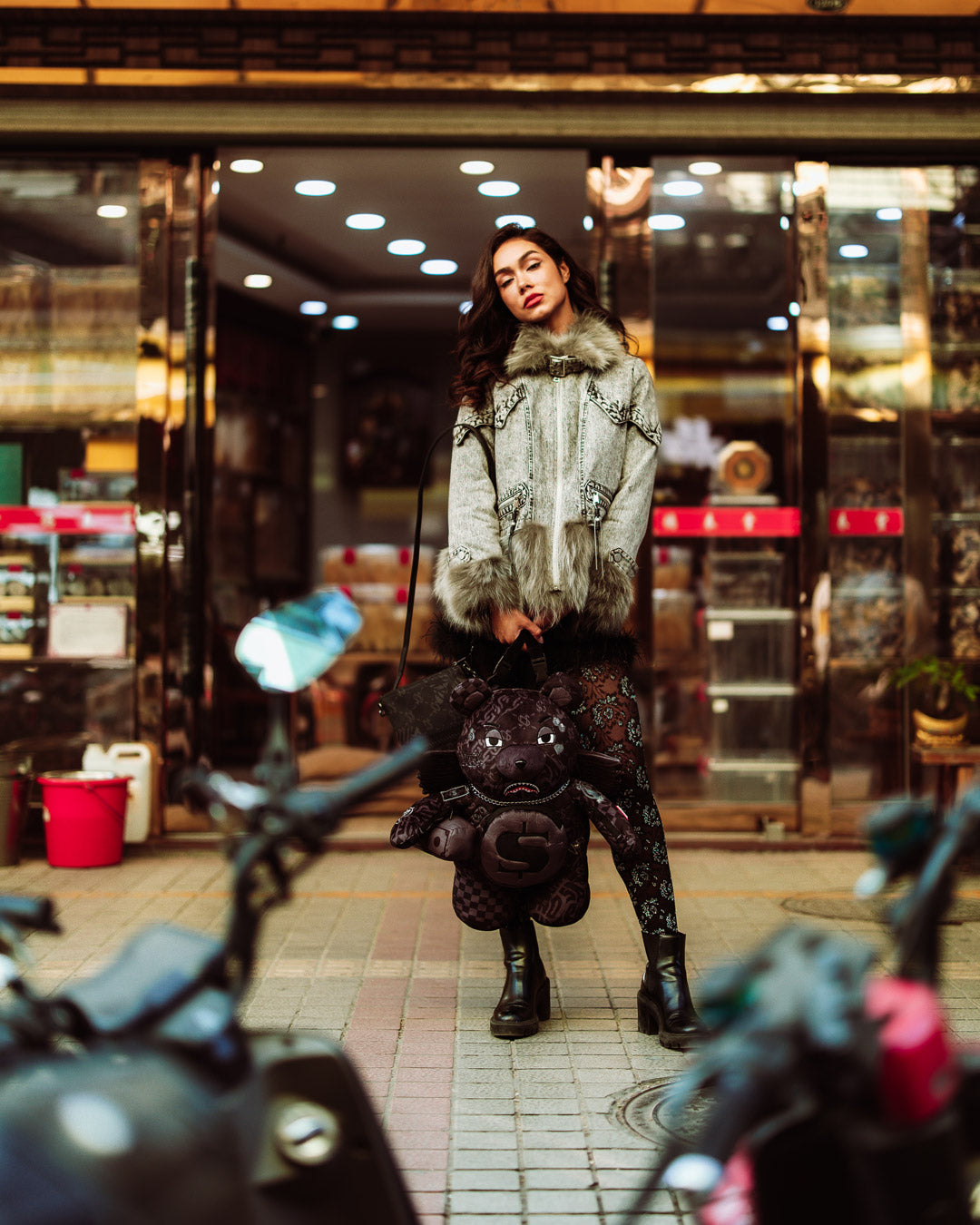 SPRAYGROUND 4AM MONEY WING BEAR BACKPACK