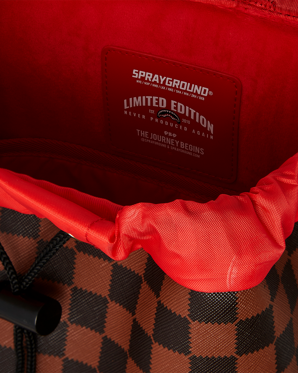 SPRAYGROUND SAWTOOTH SHARKS IN PARIS HILLS BACKPACK