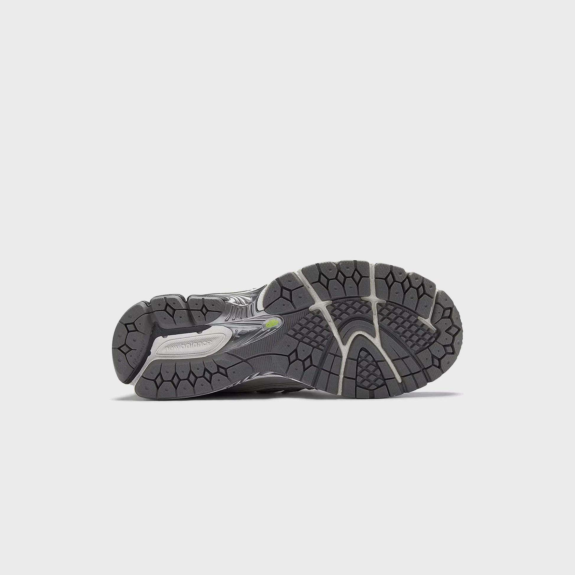 New Balance 1906R - Light Silver Metallic / Alkaline Green