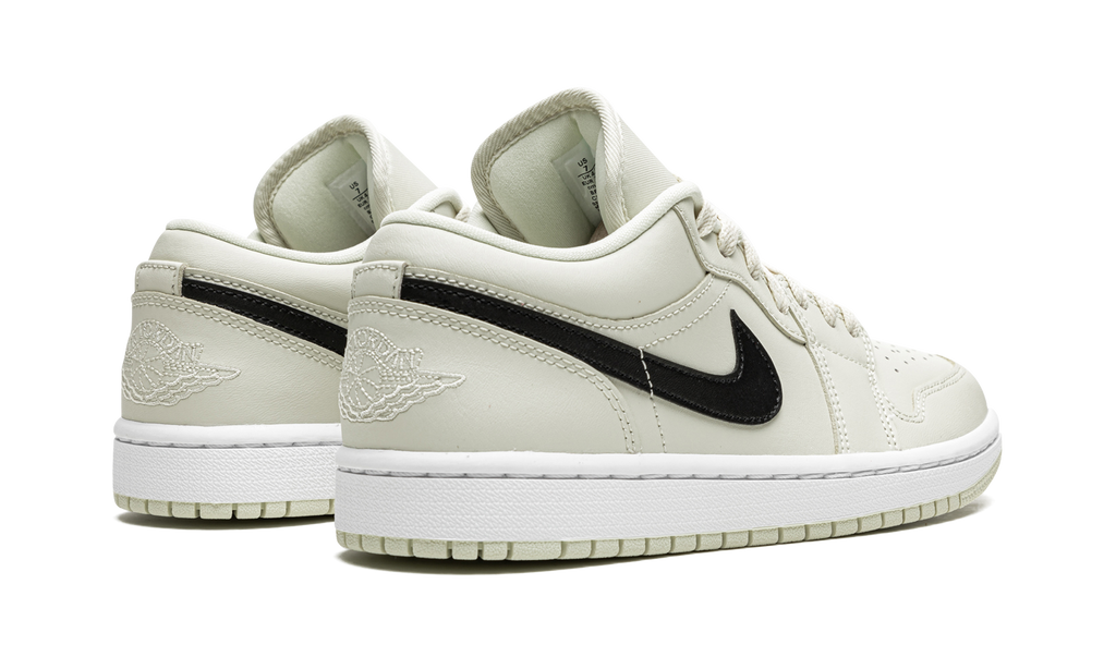 AIR JORDAN 1 LO WMNS "Coconut Milk" DC0774 121