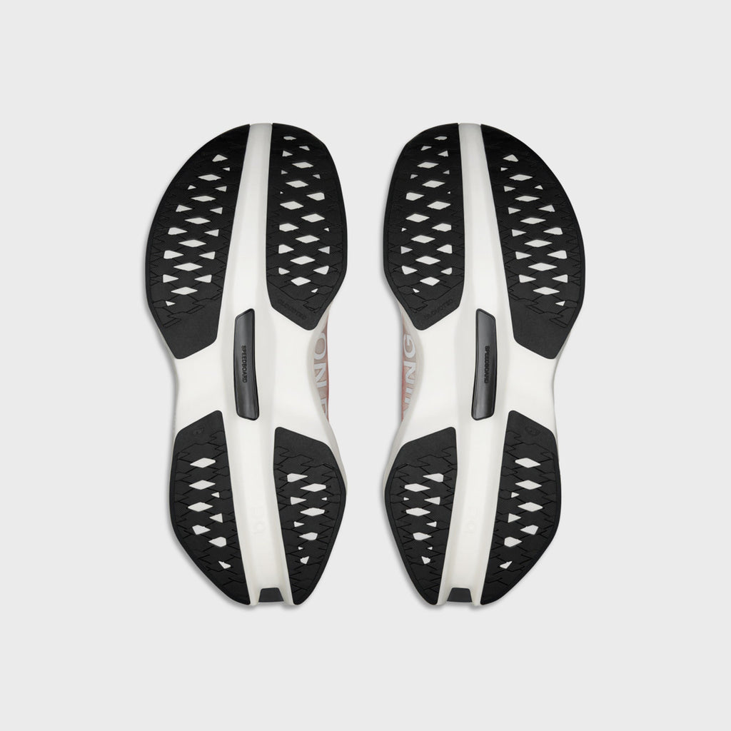 On Running Cloudboom Max - White / Pearl