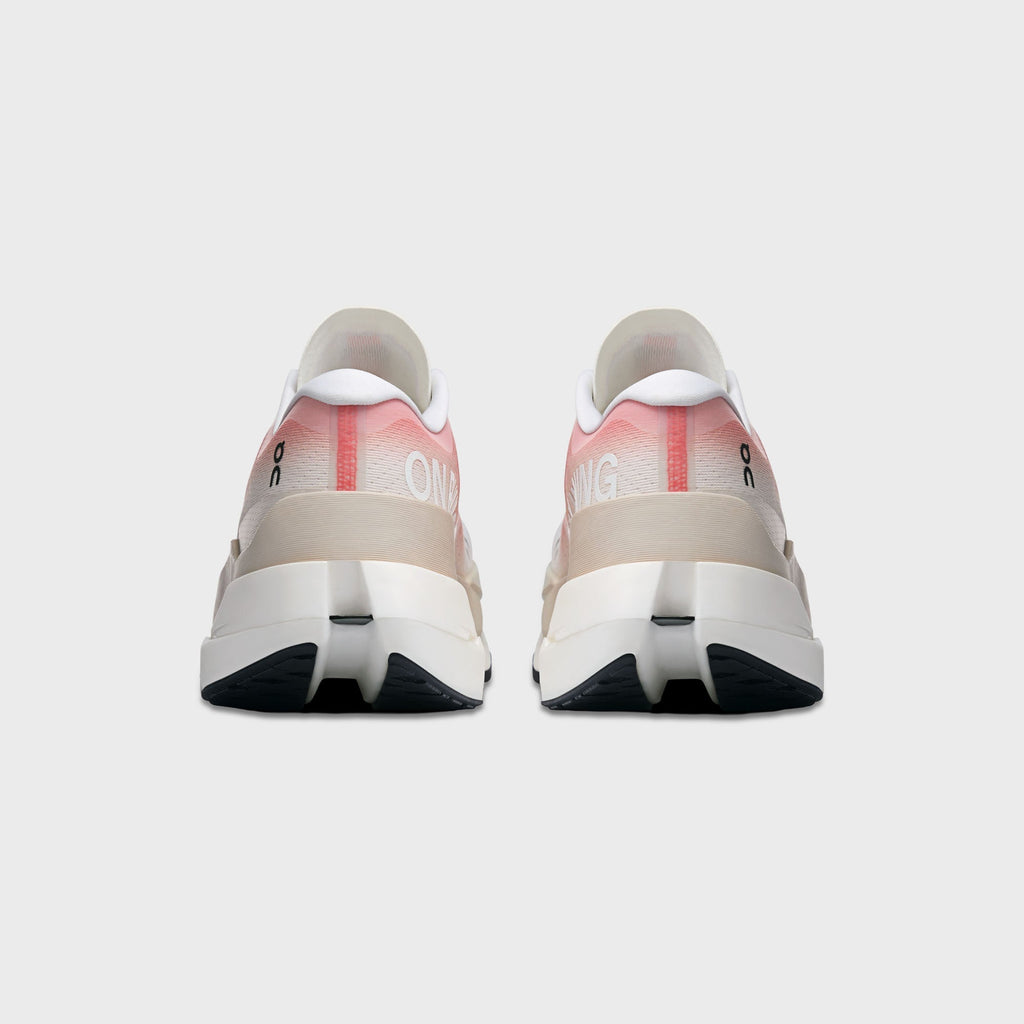 On Running Cloudboom Max - White / Pearl