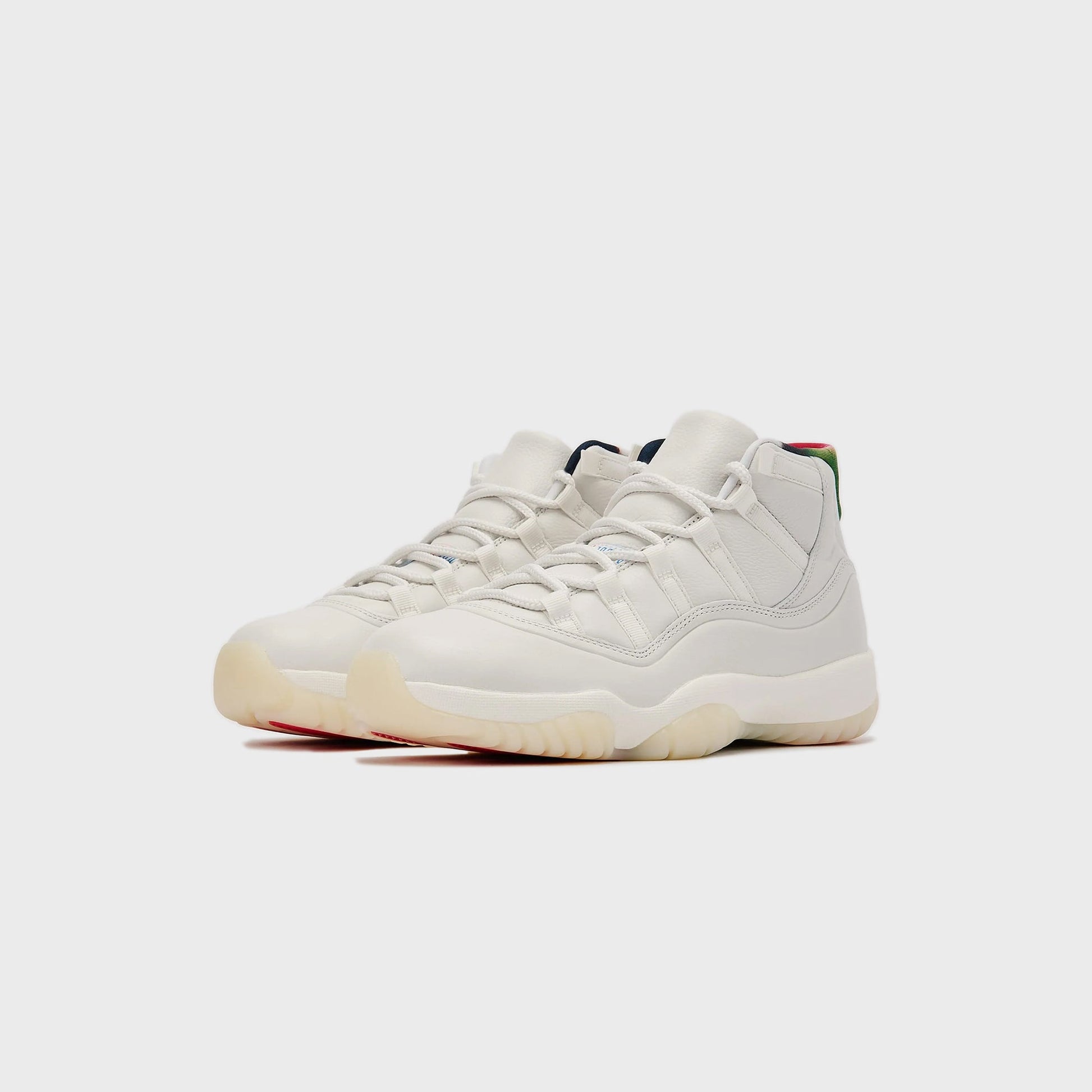 Nike Air Jordan 11 Retro - Sail / Newsprint / Sport Royal