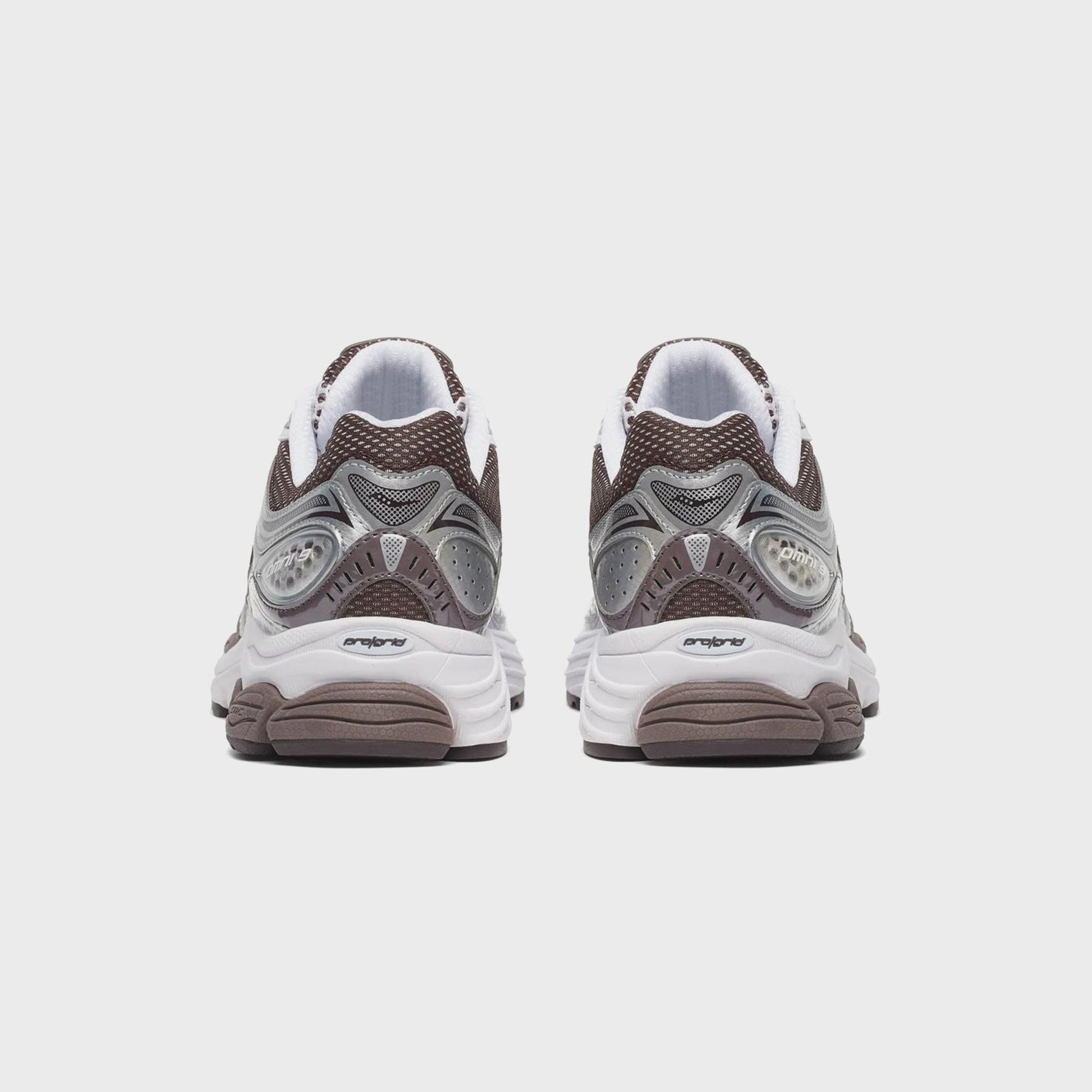 Saucony ProGrid Omni 9 - White / Brown