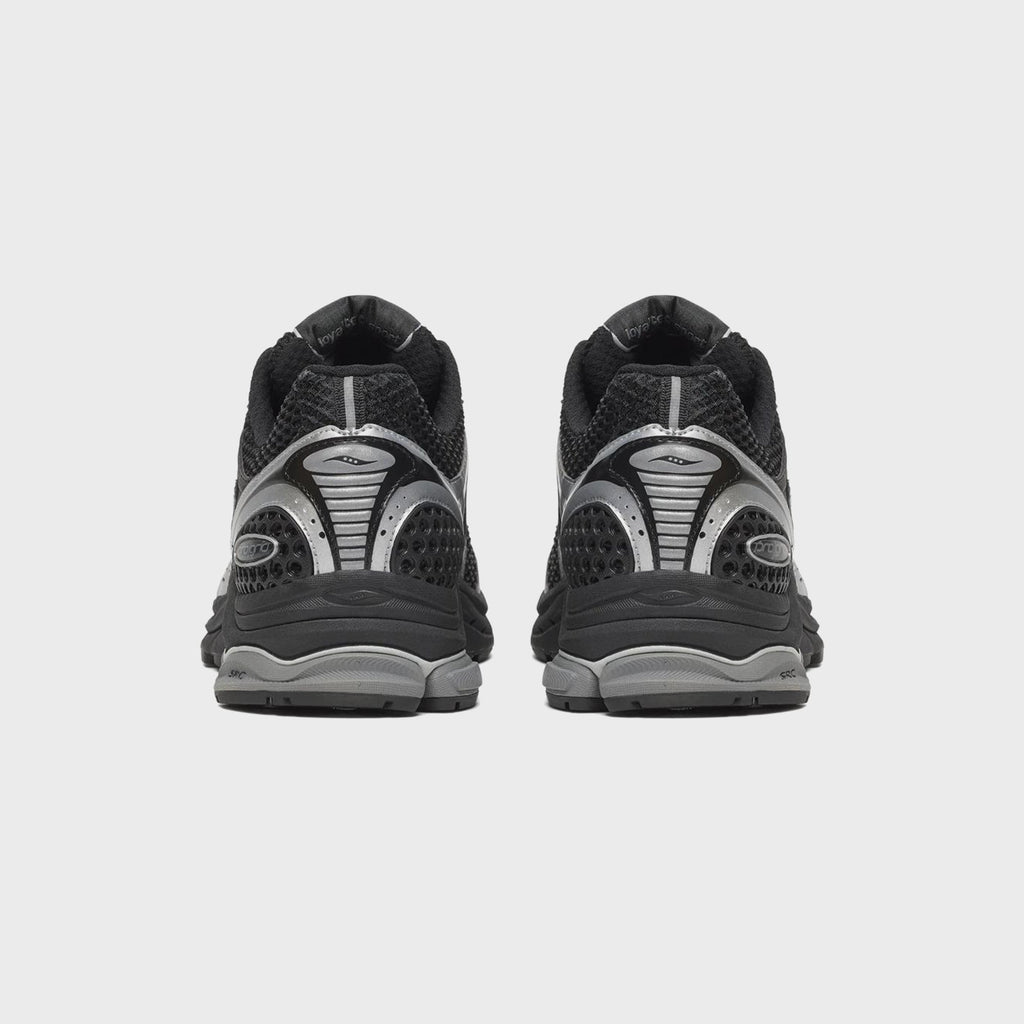 Saucony ProGrid Triumph 4 - Black / Silver