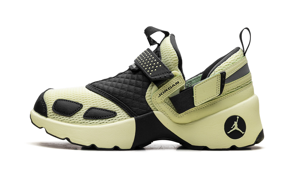 Jordan Trunner LX "Luminous Green" HQ2164 302