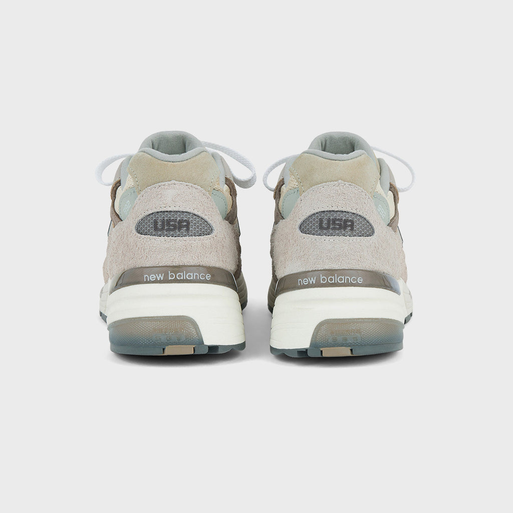 New Balance Made in USA 992 - Moonrock / Mushroom