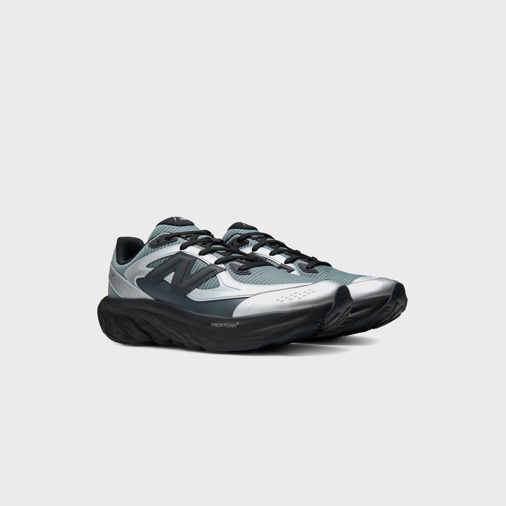 New Balance x CAYL TRN - Slate Grey / Silver Metallic / Black