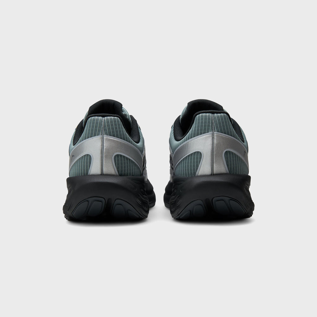 New Balance x CAYL TRN - Slate Grey / Silver Metallic / Black
